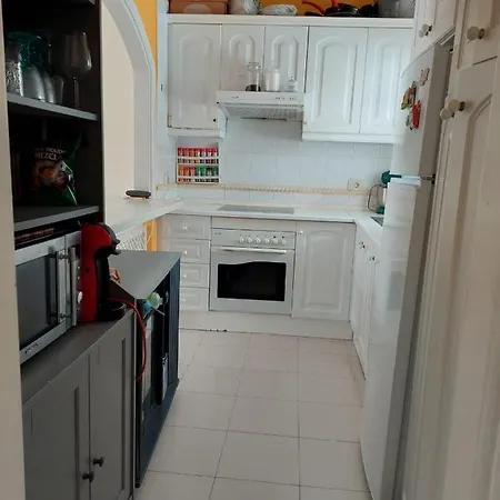 Stunning 2 Bedroom Flat With A Sea View Appartement *